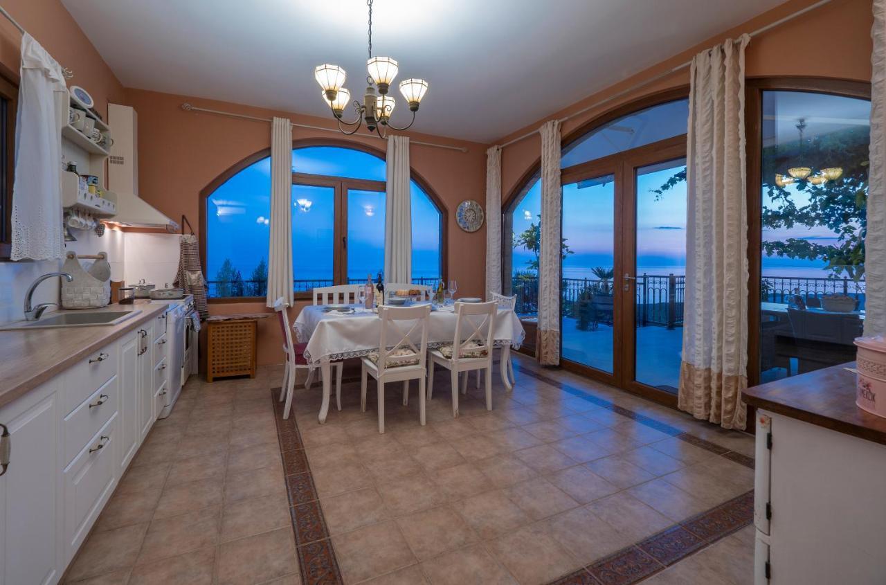 Villa Miracle Zagora Budva